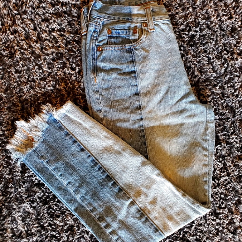 Ladie's American Eagle sz. 4 blue jeans 👖